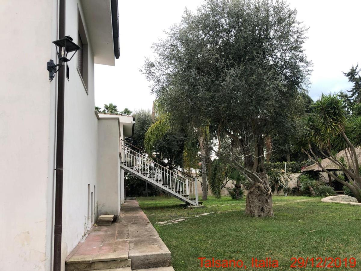 Relais Villa Lama Boutique Hotel Taranto Exteriör bild